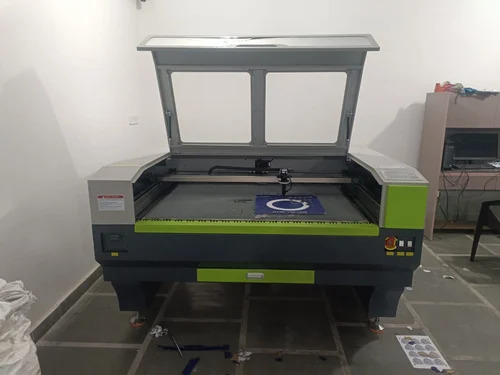 Camera Head CO2 Laser Cutting & Engraving  Machine Flatbed System